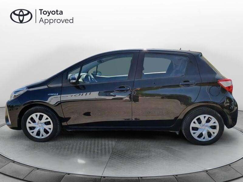 Toyota Yaris 1.5 hybrid Business 5p
