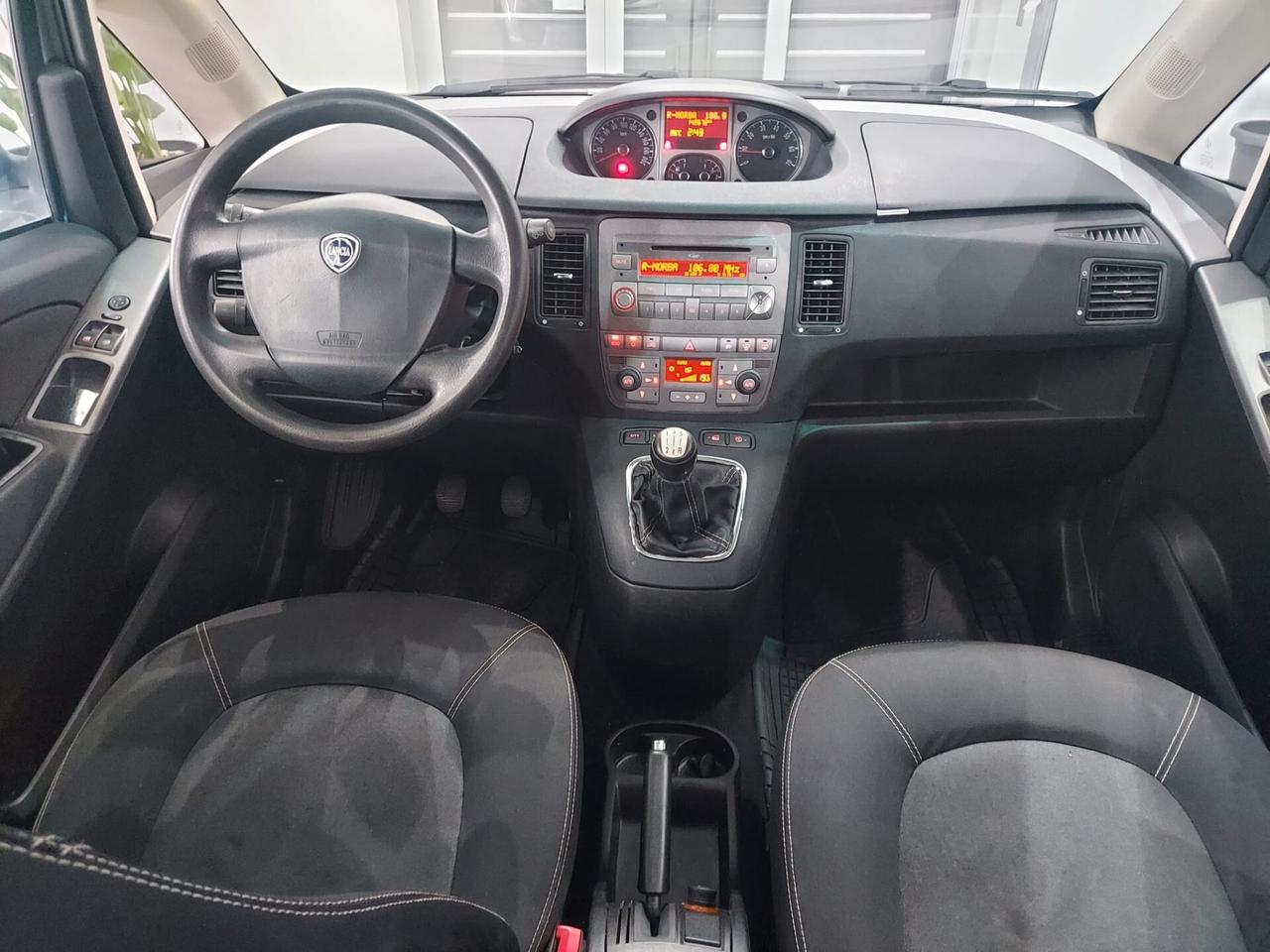 Lancia MUSA 1.3 Mjt 95 CV AVENUE 2012
