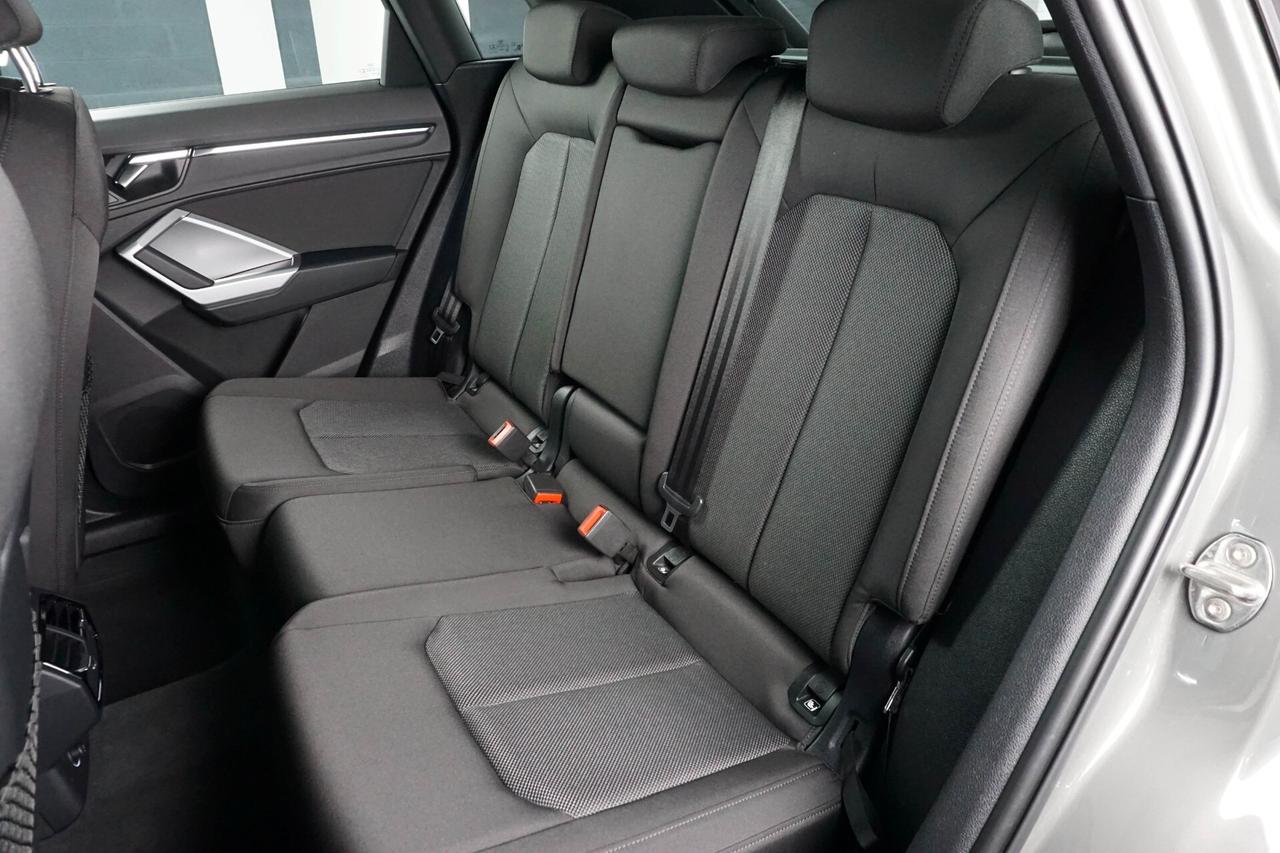 Audi Q3 40 TFSI quattro S tronic Business Advanced