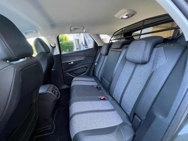 PEUGEOT 3008 PureTech Turbo 130 S&S Allure