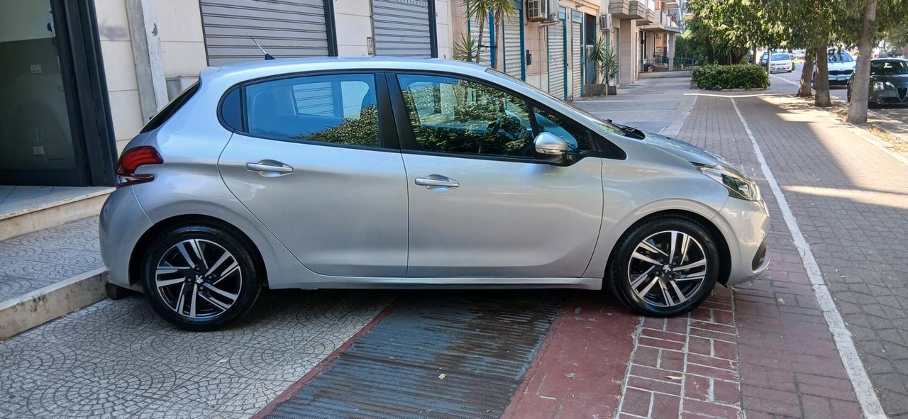PEUGEOT 208 BlueHDi 75 5 PORTE ALLURE