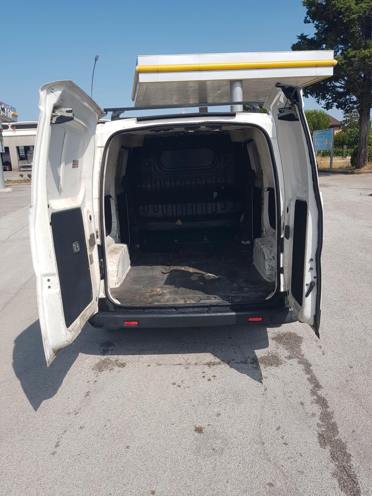 NISSAN Nv 200 1.5 diesel anno 2015