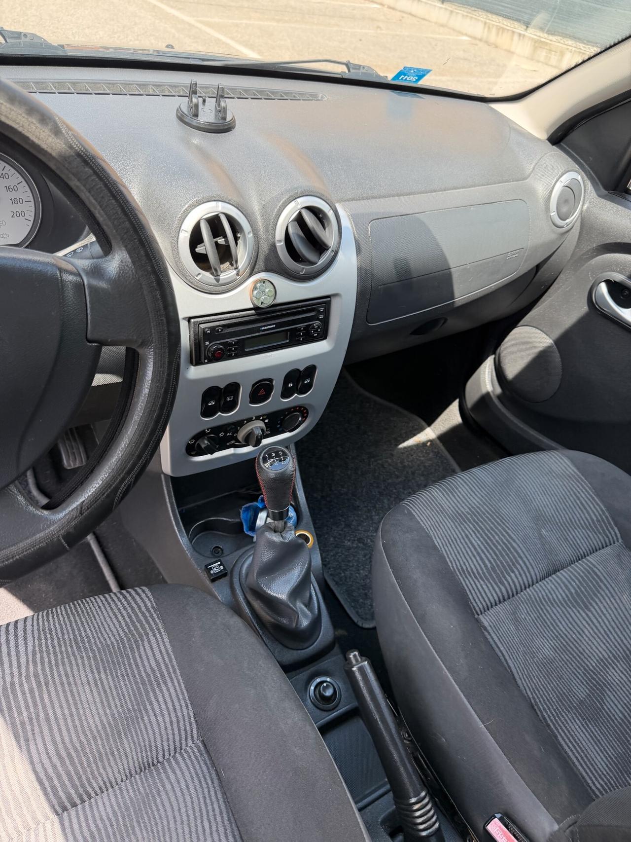 Dacia Sandero 1.4 Gpl - NEOPATENTATI - 12 MESI DI GARANZIA -