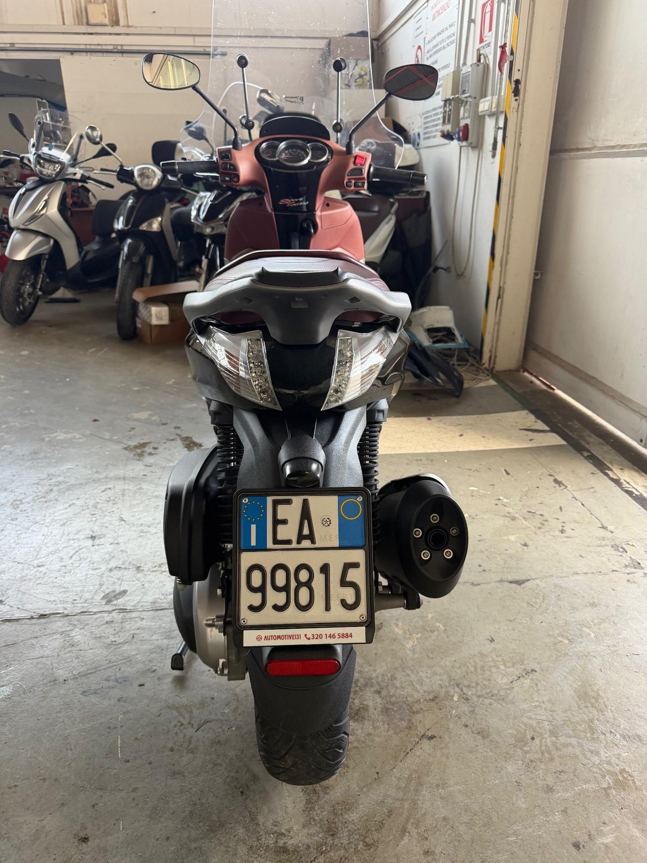 Piaggio Beverly 350