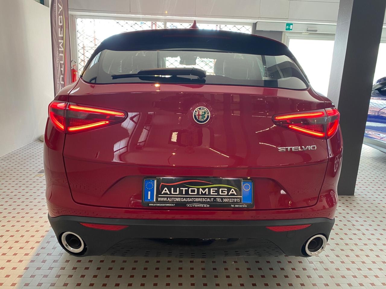 Alfa Romeo Stelvio 2.2 Versione "Rosso Edizione" Aziendale