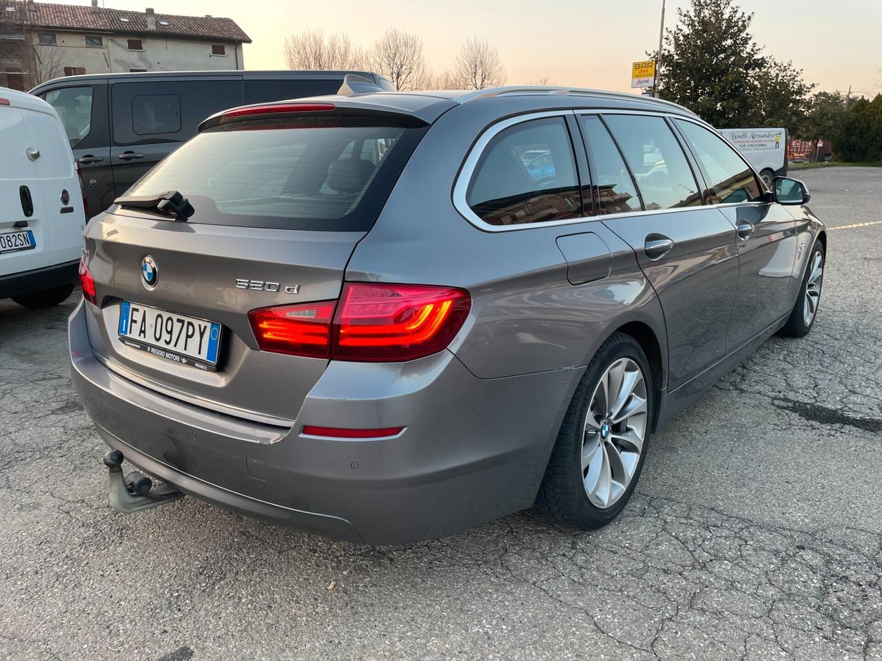 Bmw 520 520d xDrive Touring Luxury aut. GANCIO TRAINO