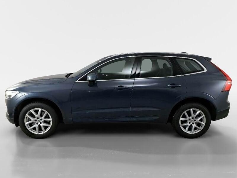 Volvo XC60 B4 D AWD automatico Momentum Pro