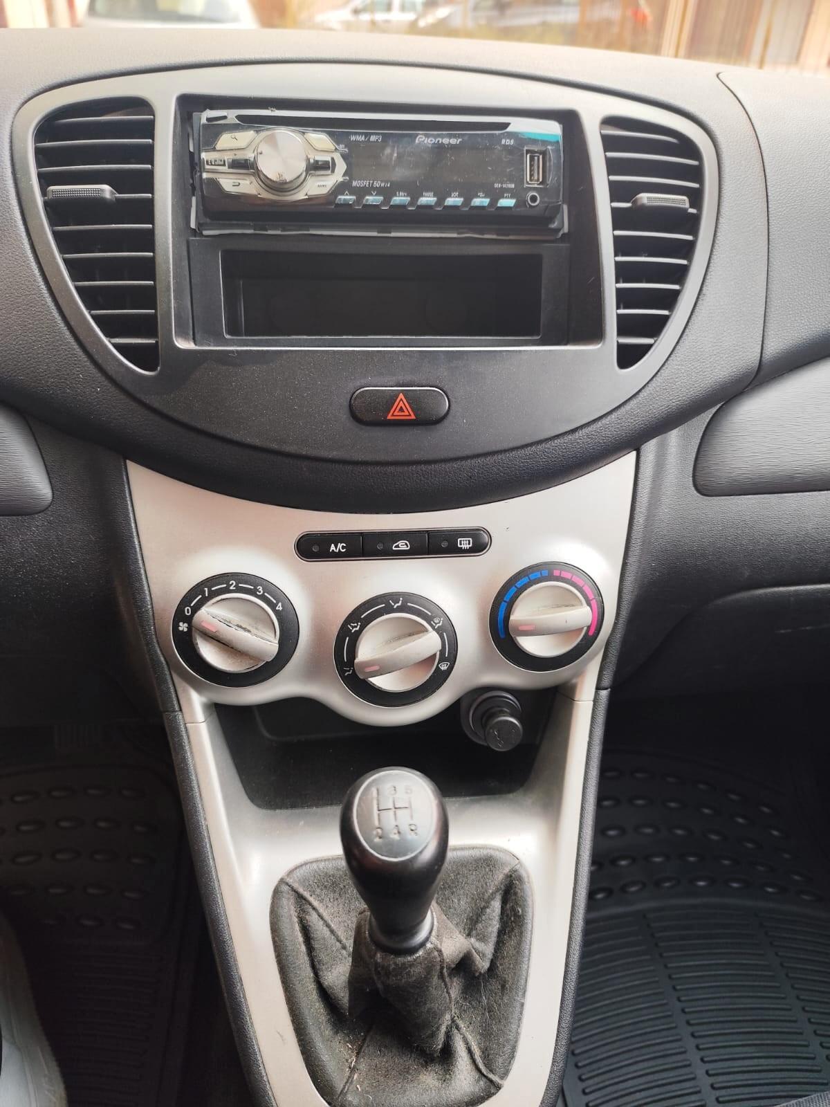 Hyundai i10 1.1 Benzina 65 cv