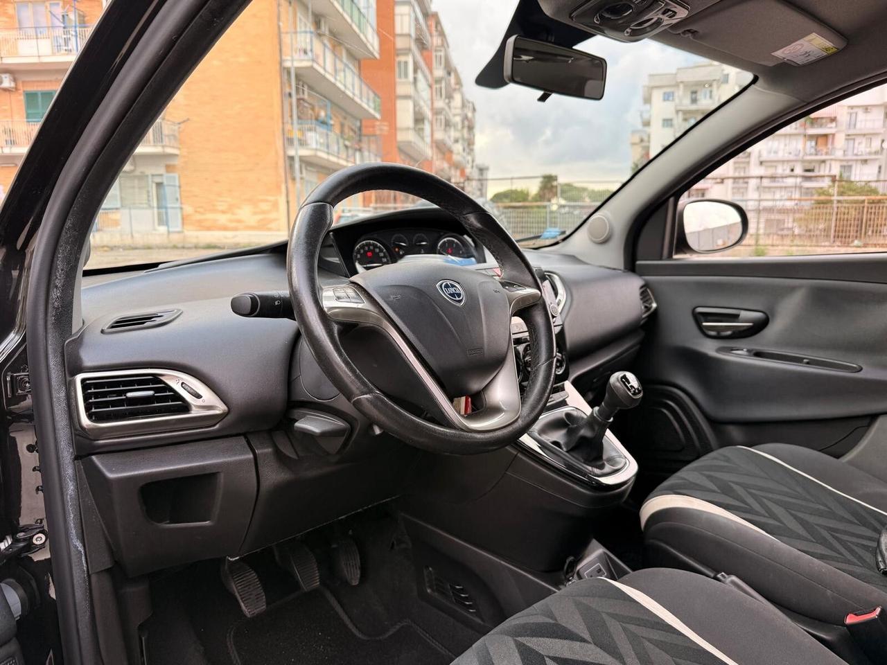 Lancia Ypsilon 1.3 MJT 16V 95 CV 5 porte S&S Platinum