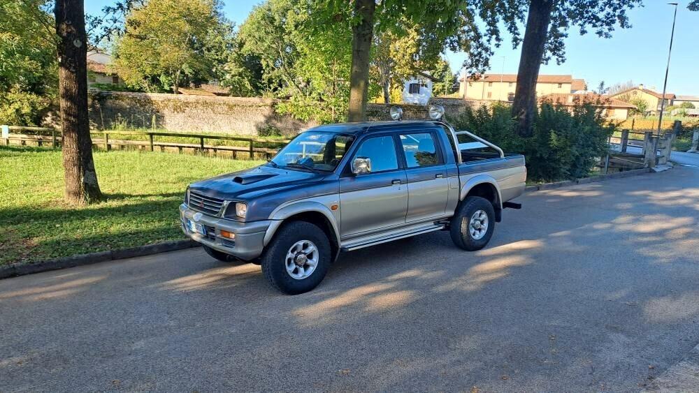 Mitsubishi L200 2.5 TDI 4WD Doppia cabina