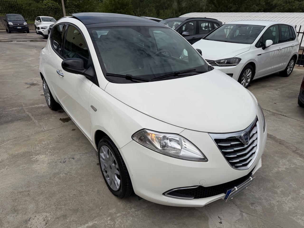 Lancia Ypsilon 0.9 TwinAir 5porte 85CV /TETTO APR.