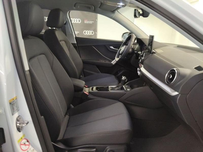Audi Q2 Q2 35 2.0 tdi Identity Black s-tronic