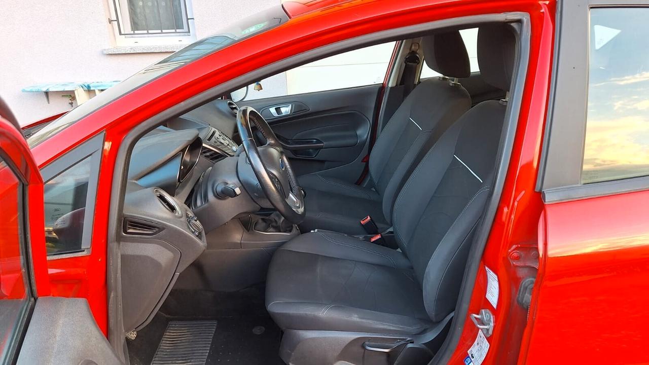 Ford Fiesta 1.2 5 porte neopatentati benzina