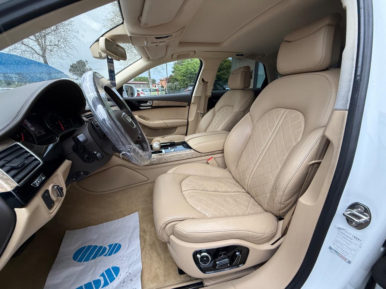 Audi A8 4.2 V8 TDI quattro tiptronic -