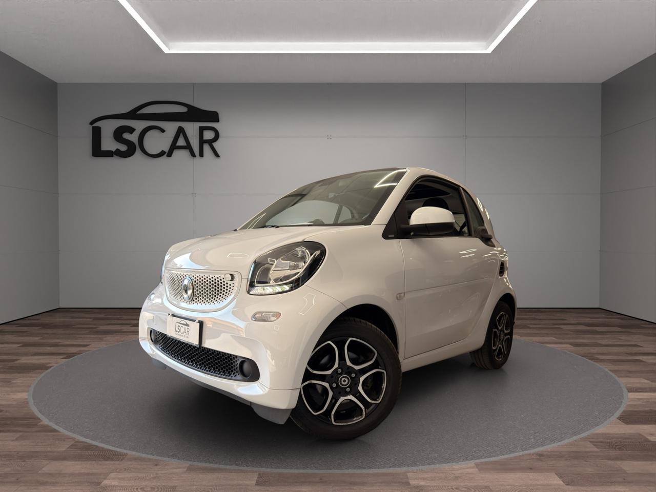 Smart forTwo 1.0 Passion - Unipro - Promo Finanziamento - Tetto panoramico - Schermo Navi - Retrocamera - Sedili Riscaldabili