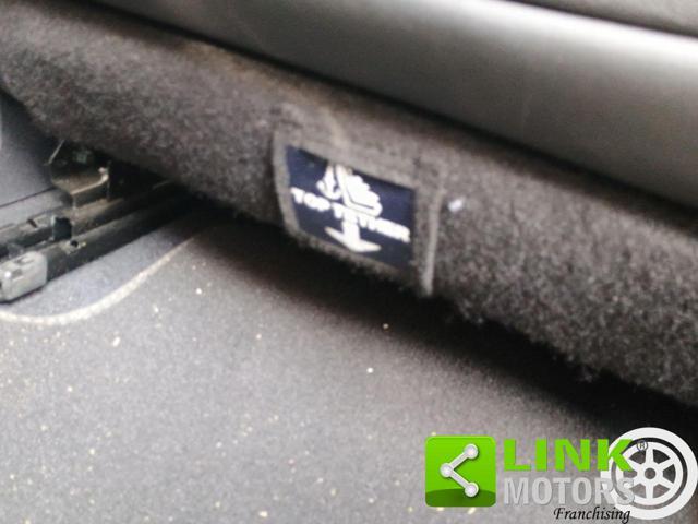 PEUGEOT 3008 Hybrid4 300 e-EAT8 GT Line