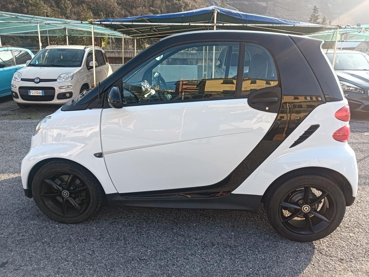 Smart ForTwo 1000 45 kW MHD coupé pure
