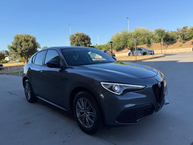 ALFA ROMEO Stelvio 160CV+RETROCAMERA+2PDC+PACK BLACK