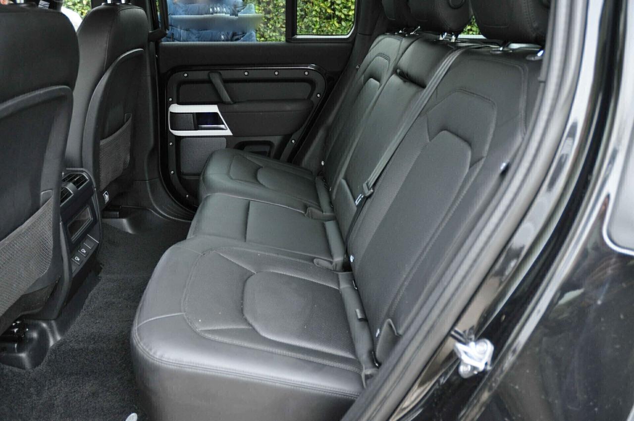 Land Rover Defender 110 3.0D I6 200 CV AWD Automatica SE