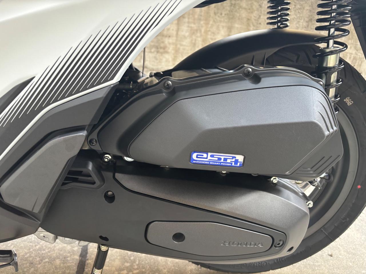 Honda SH 125 Sport Matt Pearl Cool White NUOVO