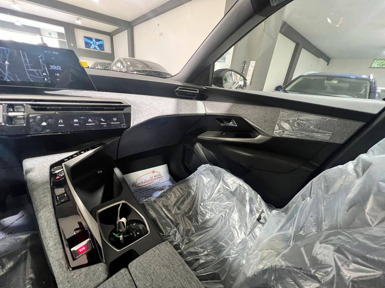 Peugeot 3008 Hybrid 136 e-DCS6 Allure (NUOVA)