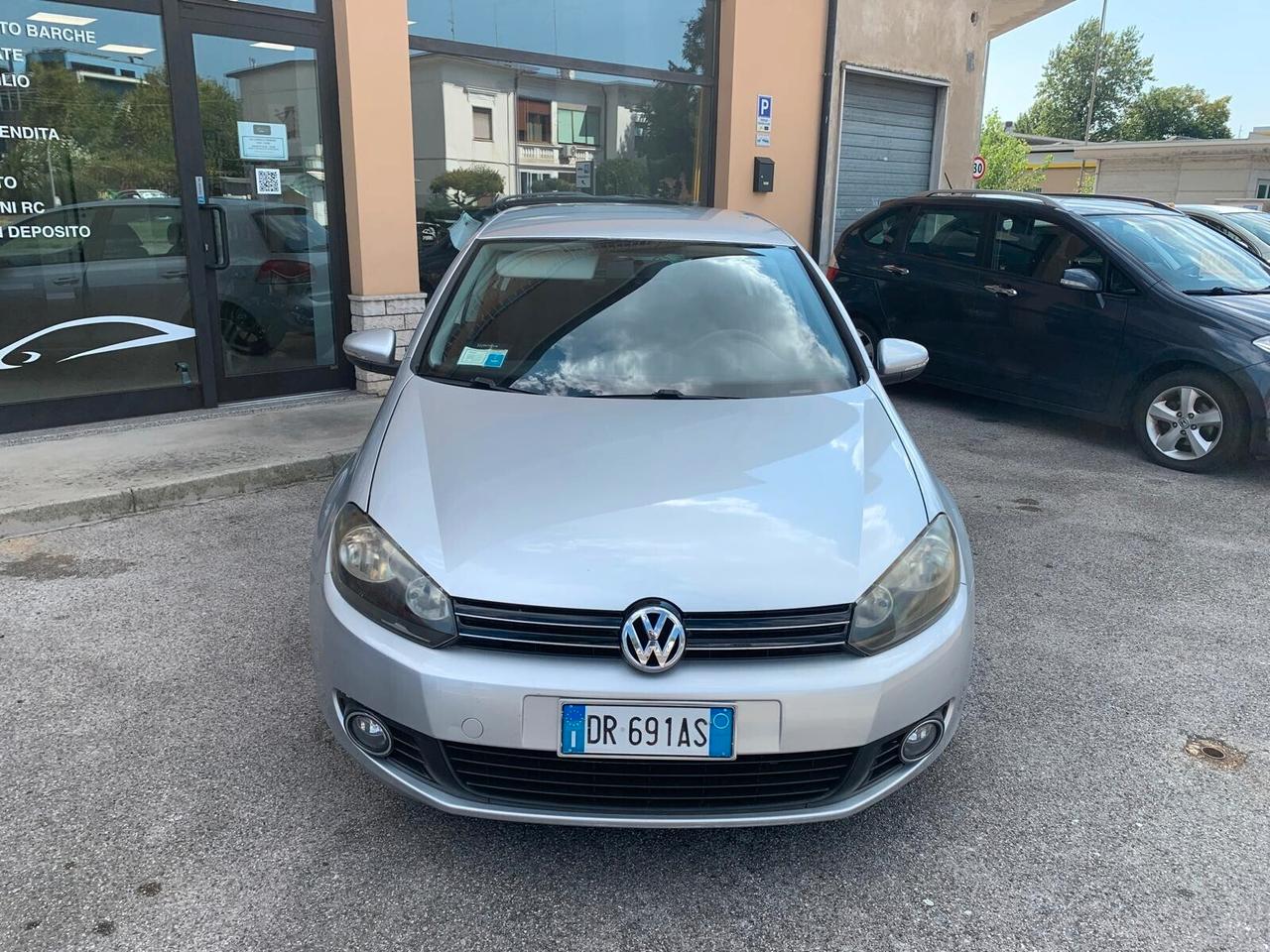 Volkswagen Golf VI 2.0 TDI 110CV Neopatentati