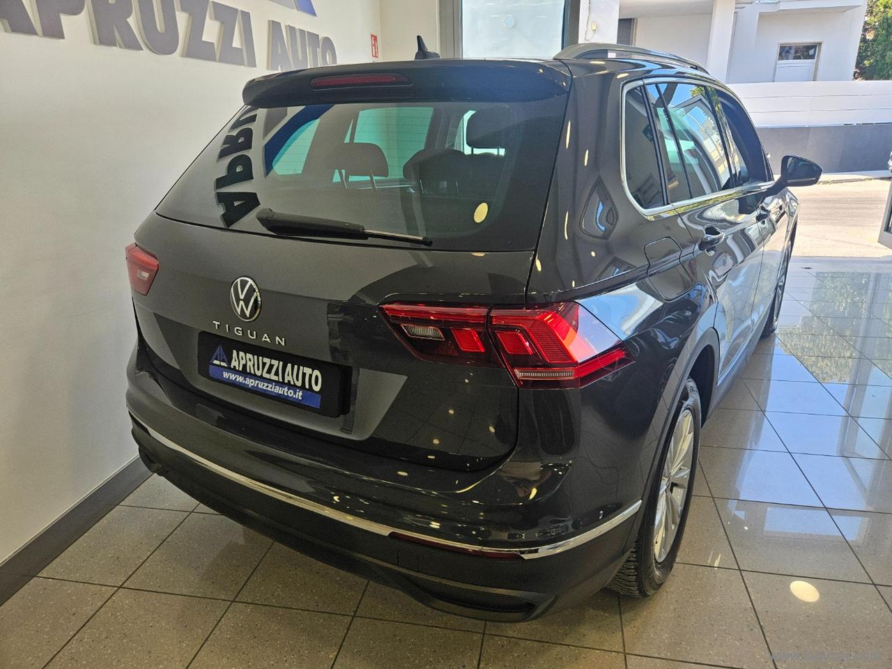 VOLKSWAGEN Tiguan 2.0 TDI 150CV SCR DSG Life