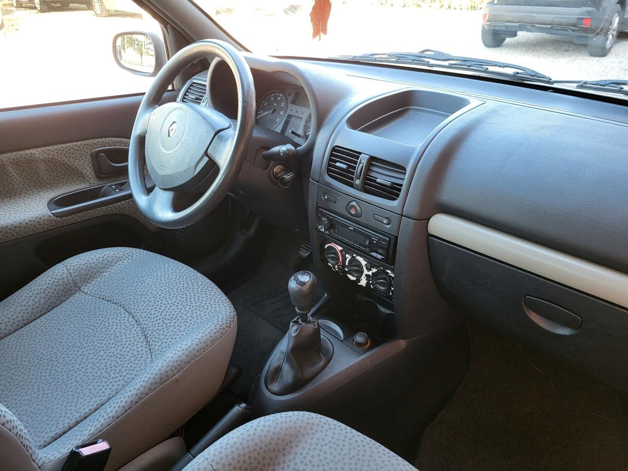 Renault Clio Storia 1.2 5 porte