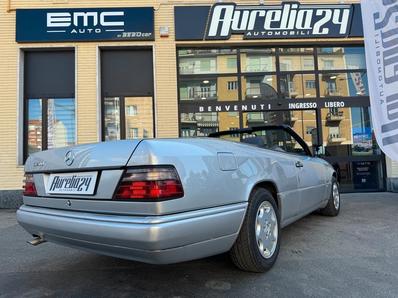 Mercedes-benz E-Series E 200 cabrio