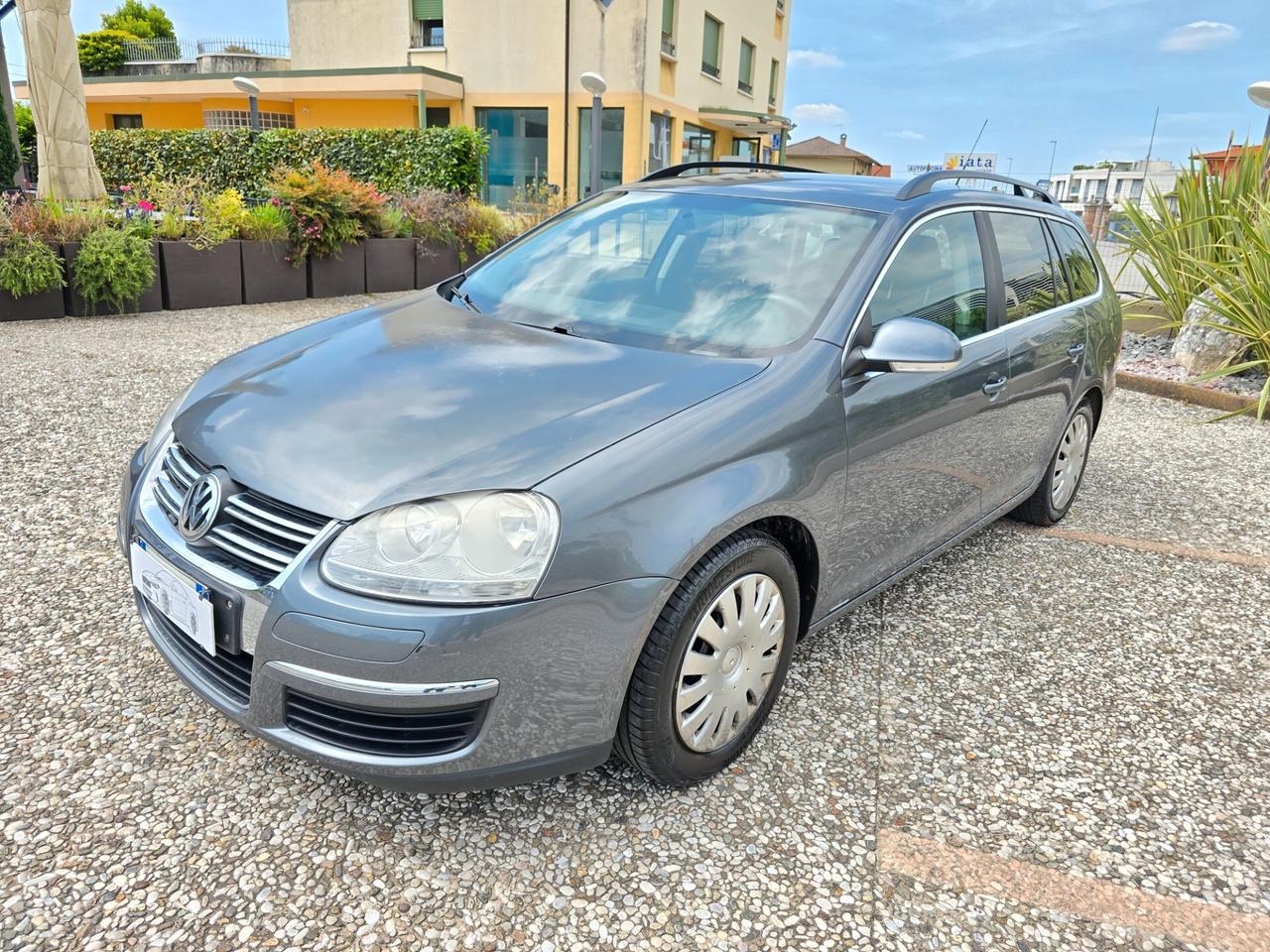 Volkswagen Golf Var. 1.6 Trendline BiFuel GPL