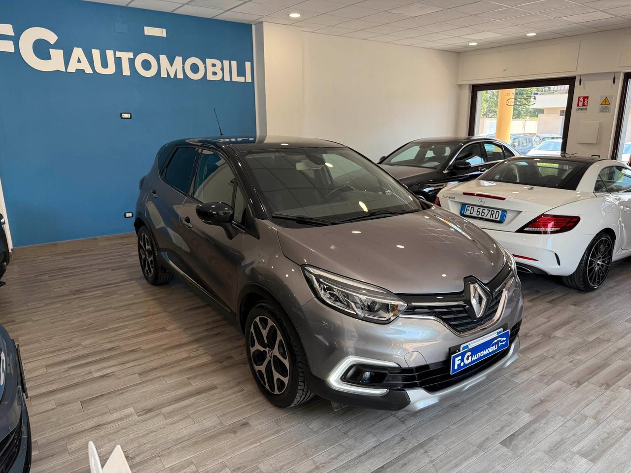 Renault Captur dCi 8V 110 CV Start&Stop Energy Initiale Paris