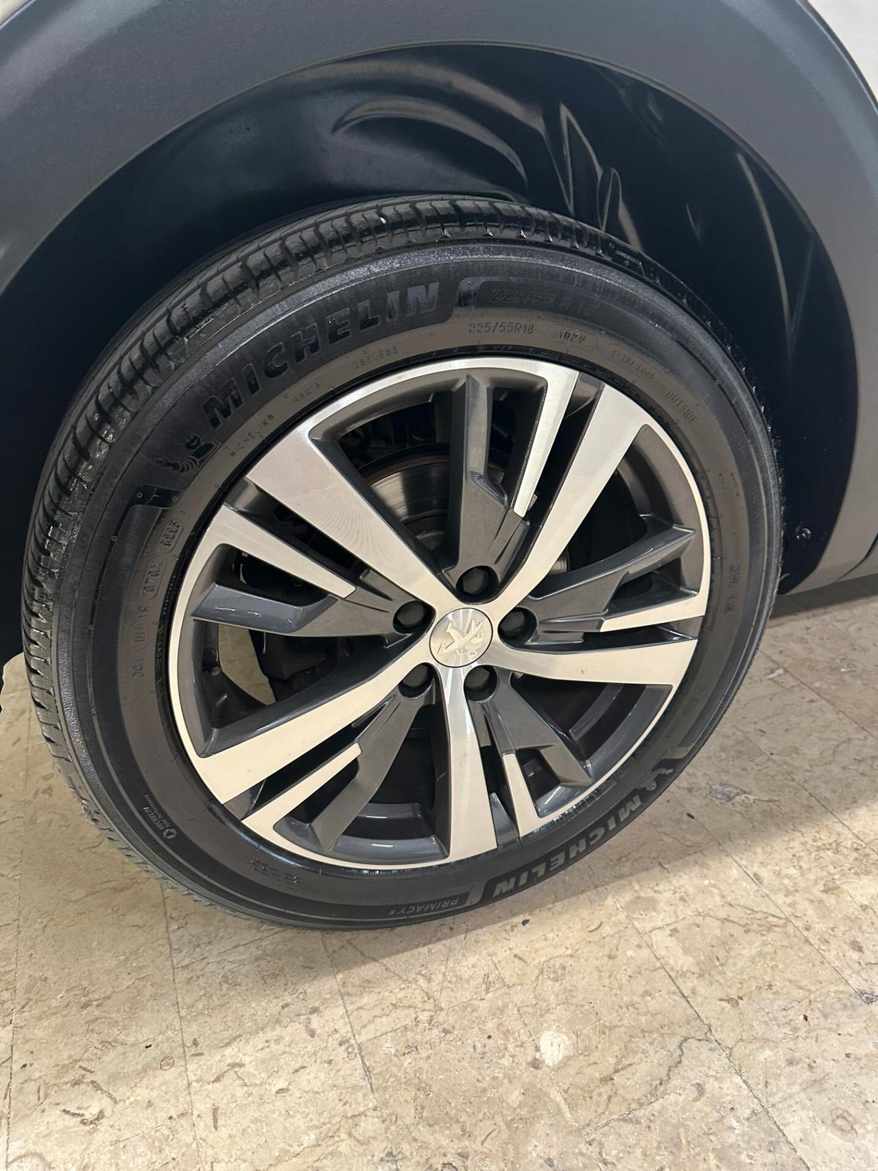 Peugeot 3008 BlueHDi 130 S&S EAT8 Allure Pack