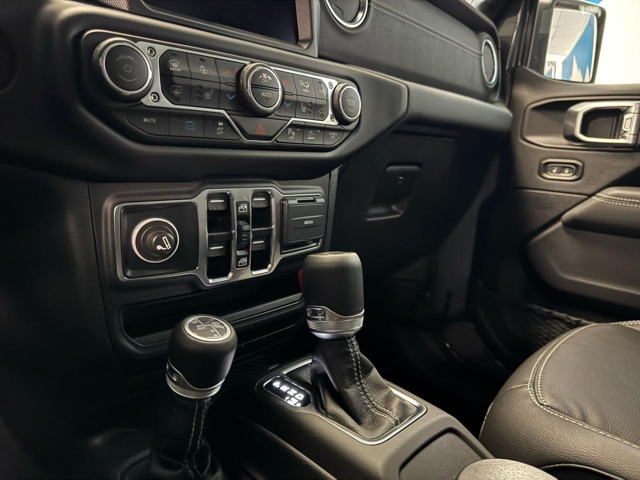 JEEP Wrangler Plug-In Hybrid My23 Sahara 2.0 4xe Phev 380cv At8
