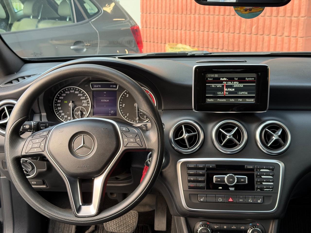 Mercedes-benz A 180 d Automatic Premium