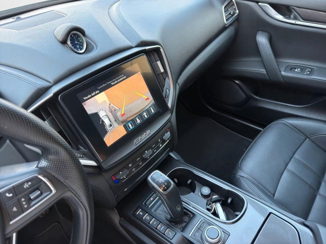 Maserati Ghibli 3.0 V6 ds Gransport Nerissimo 250cv auto my18