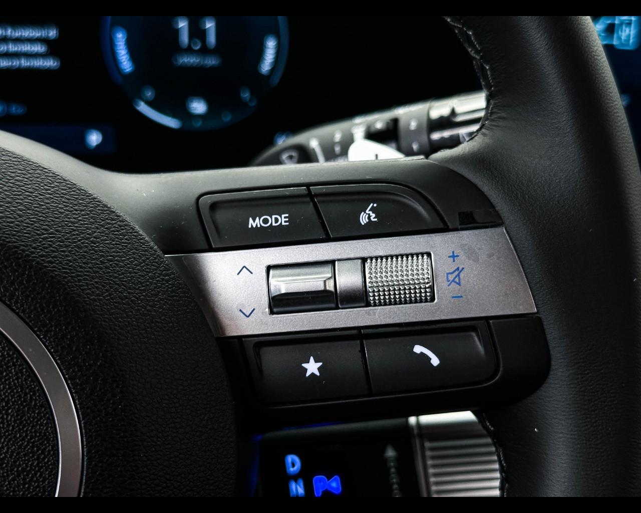 HYUNDAI TUCSON PE 1.6HEV AT 2WD BUSINESS