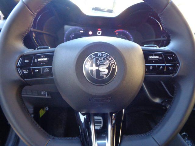 ALFA ROMEO Junior 1200 HYBRID SPECIALE 136CV EDCT6 PACK TECHNO "18