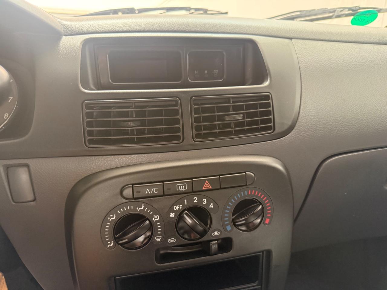 Daihatsu Cuore 1.0 12v 3 porte SX aut