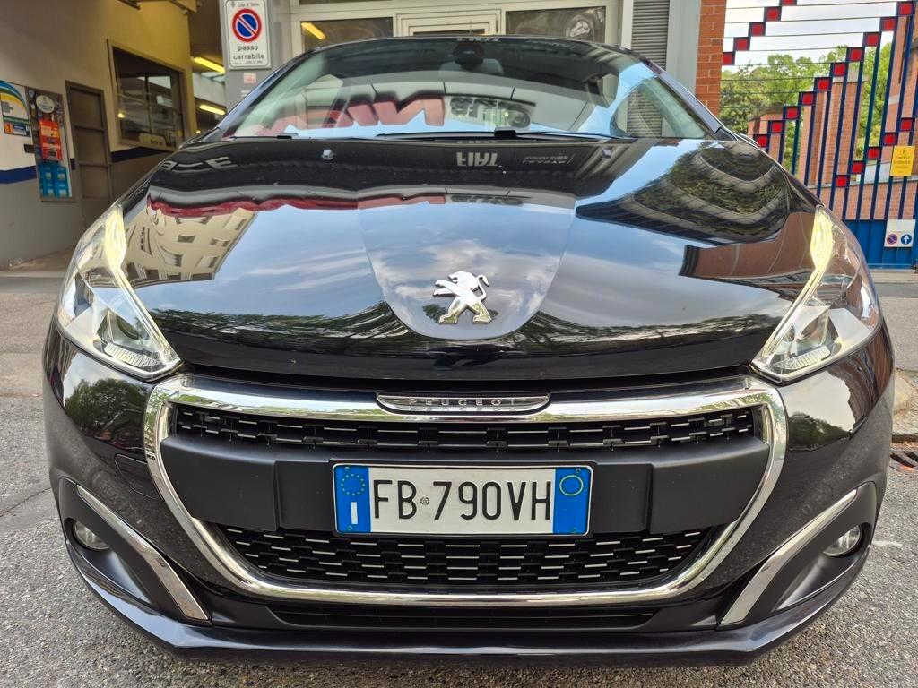 Peugeot 208 PureTech 82 3 porte Allure