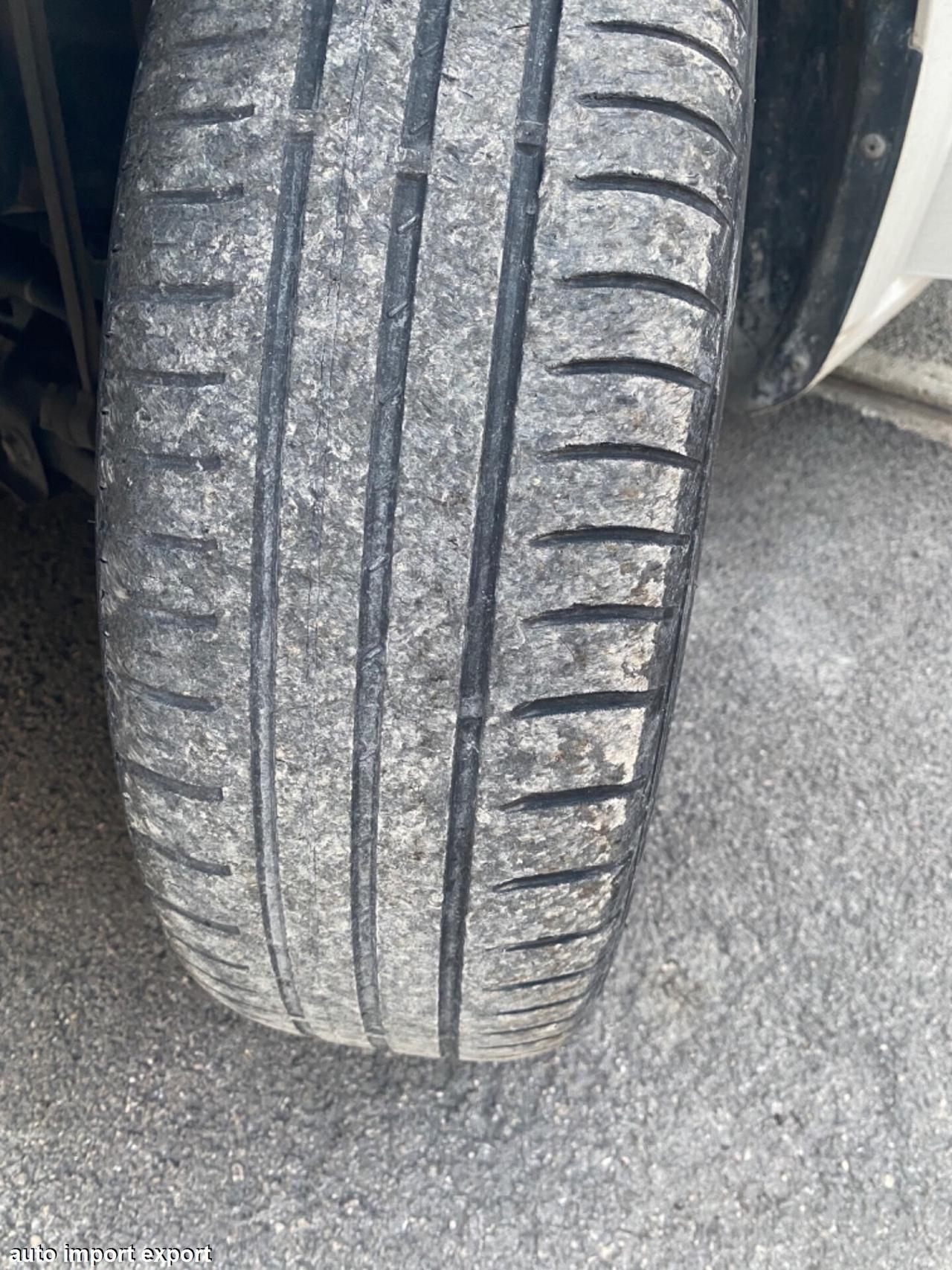 Volkswagen up! 1.0 EcoM GAS 2014 TAGLIANDATA