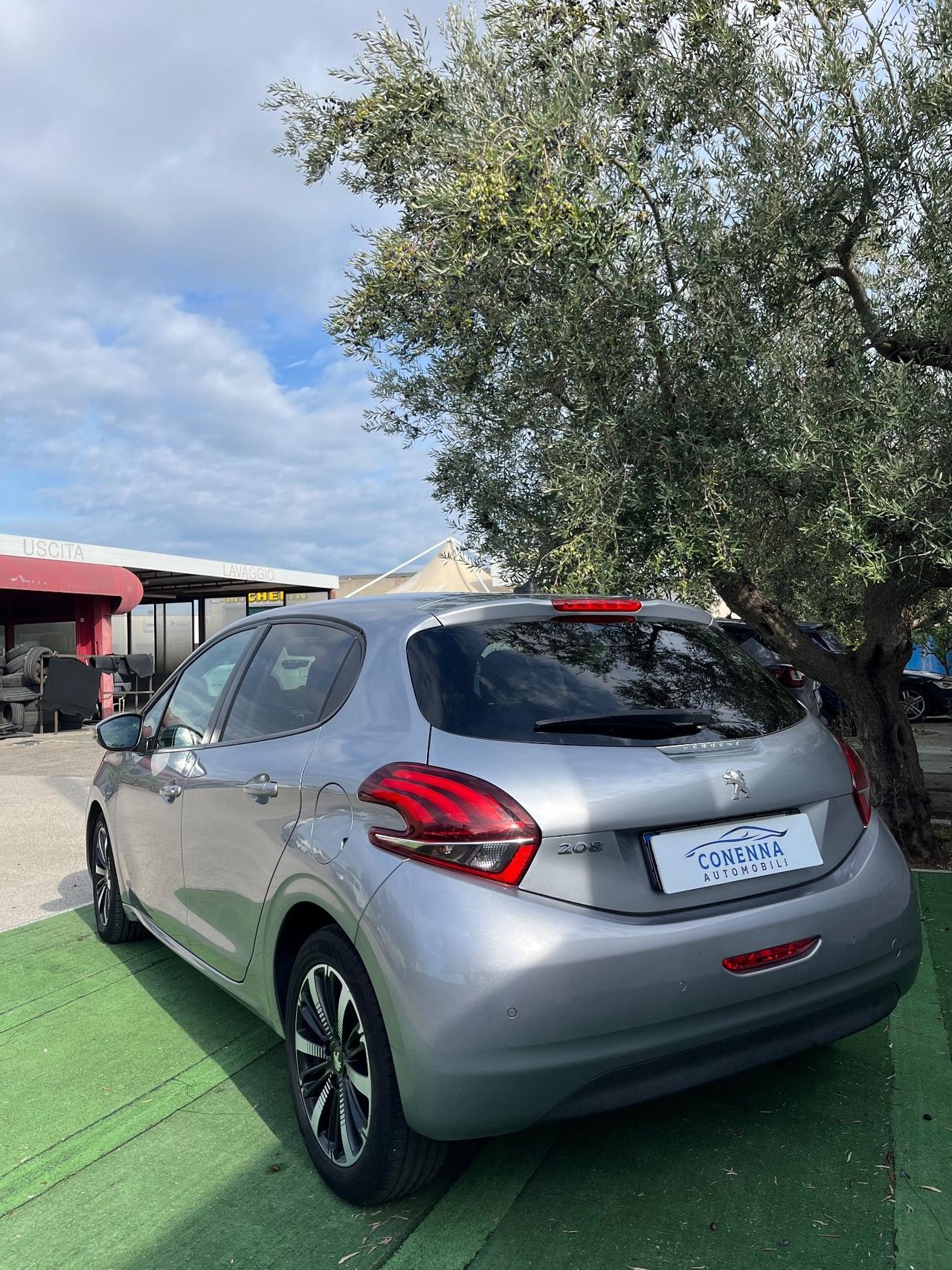 Peugeot 208 PureTech 82 Stop&Start Signature