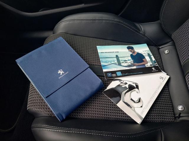 PEUGEOT 208 5 porte GT Pack