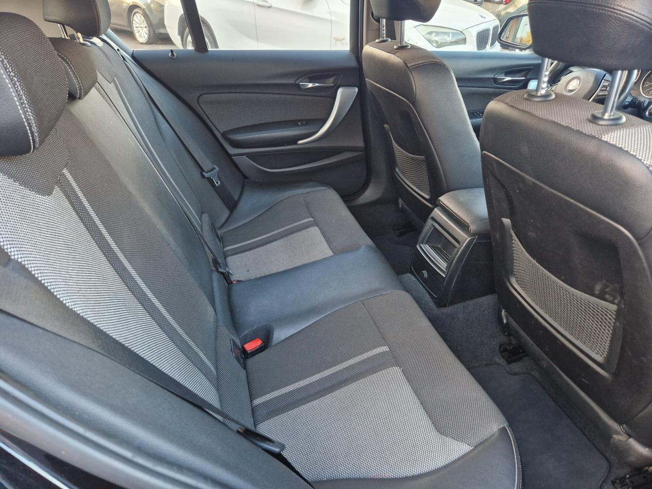 Bmw 116 116d 5p. Urban