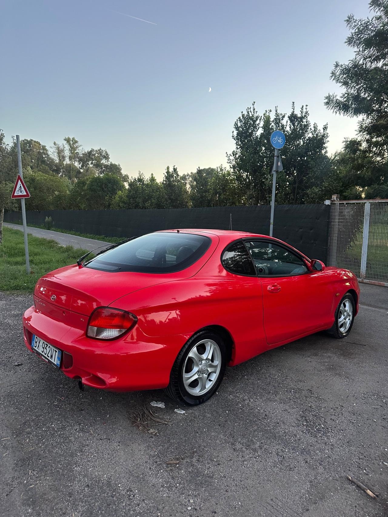 Hyundai Coupe 1.6 16V CAT AIR (85 KW)