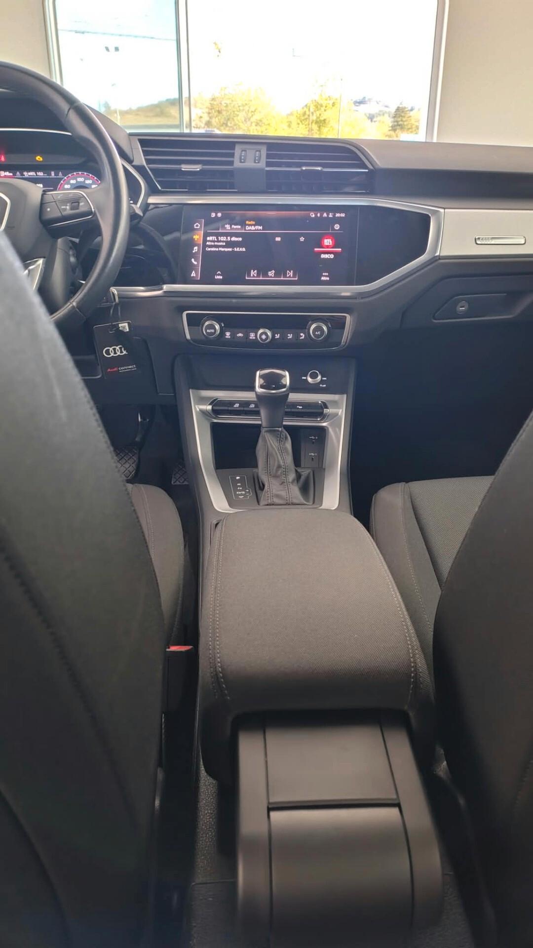 Audi Q3 35 TDI S tronic Business Advanced