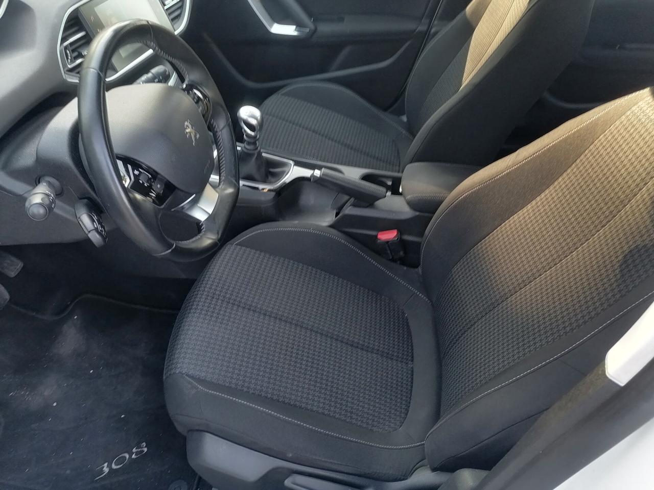 Peugeot 308 BlueHDi 100 S&S SW Active