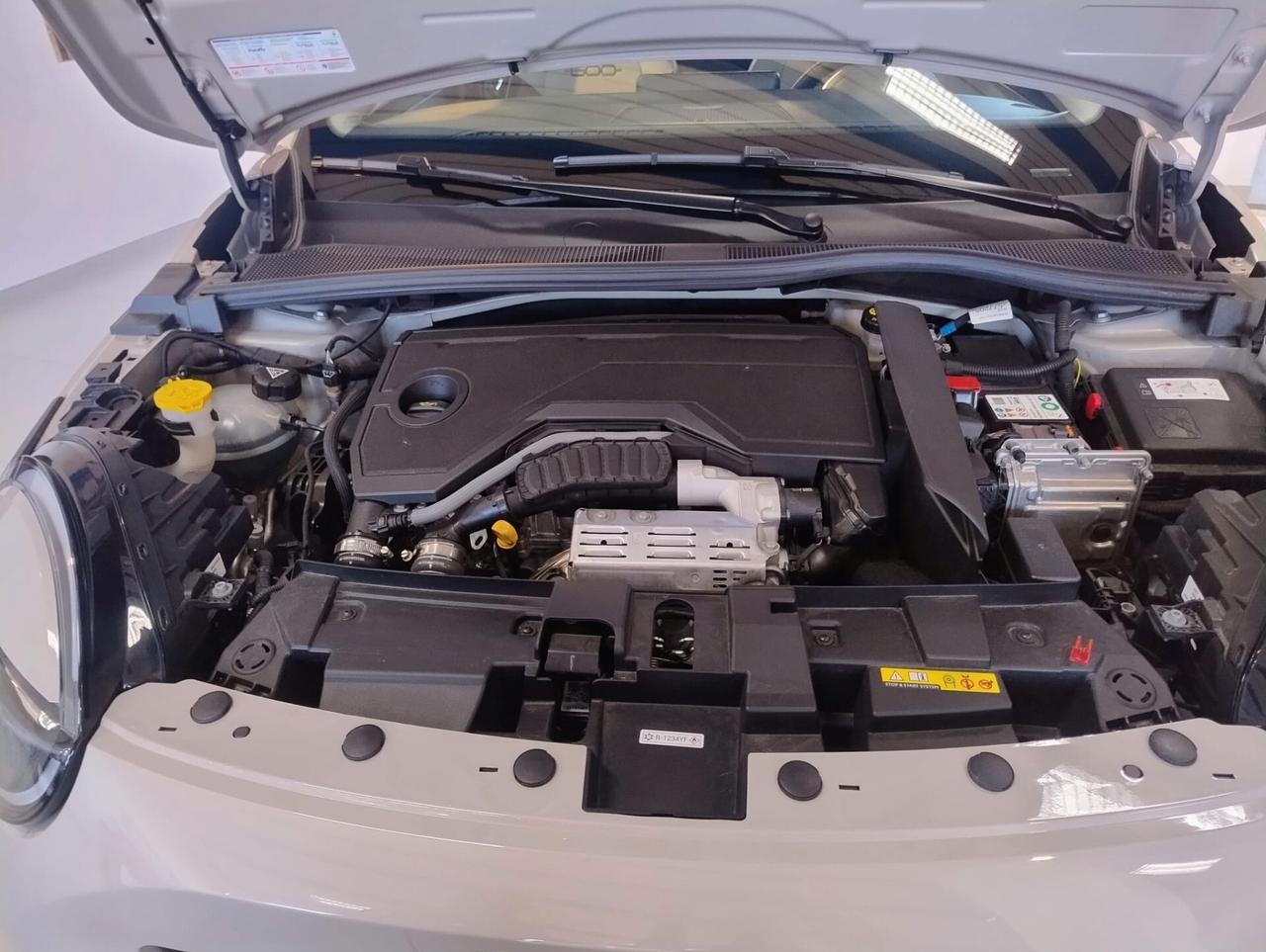 Fiat 600 Hybrid 100 CV DCT MHEV La Prima