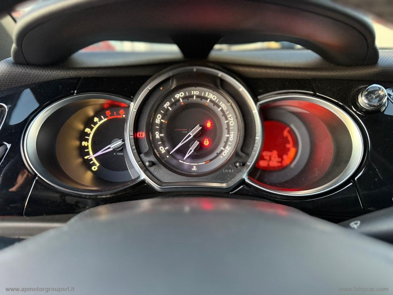 DS AUTOMOBILES DS 3 1.6 e-HDi 90 airdream EXCLUSIVE