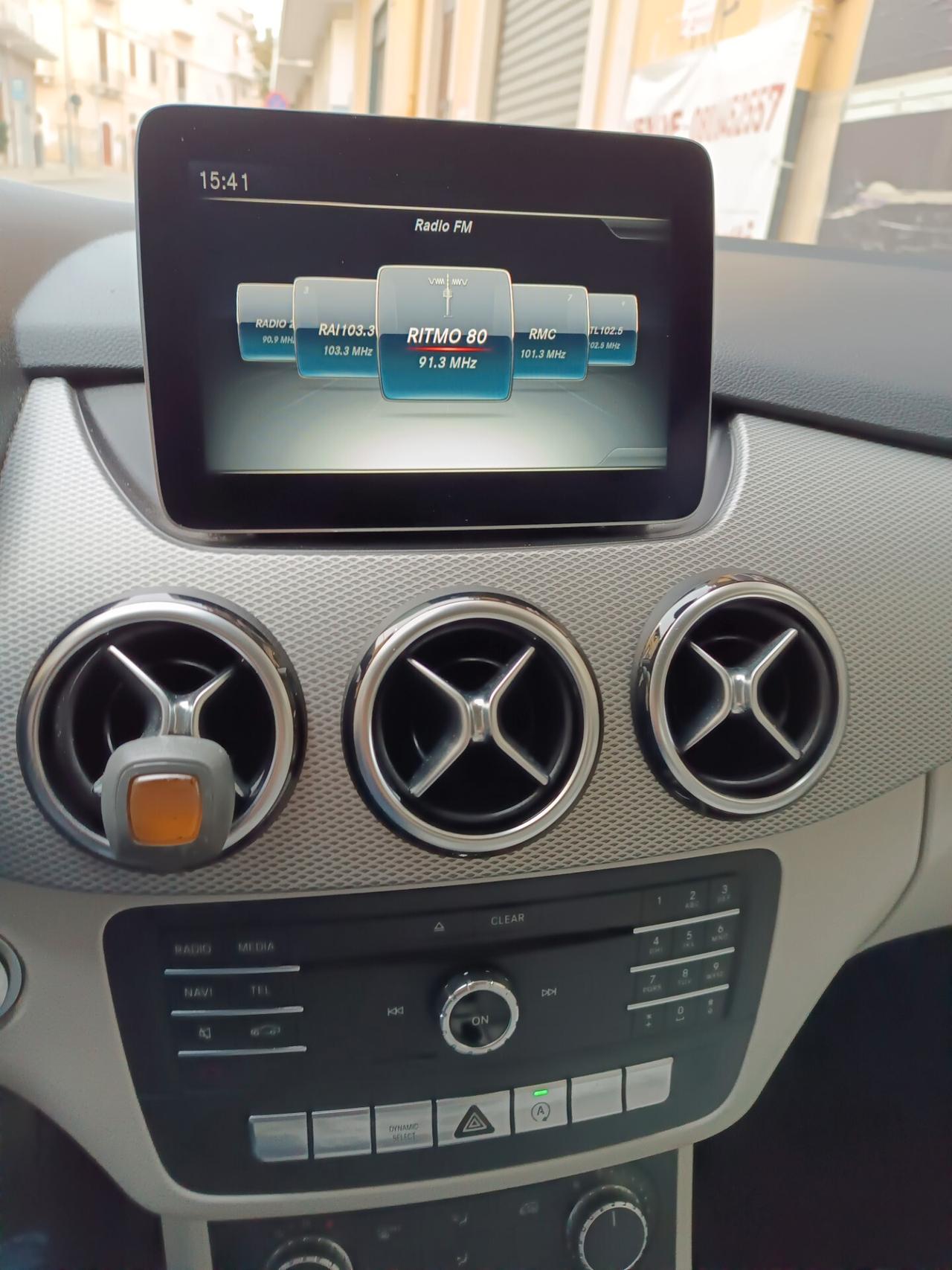 Mercedes-benz B 180 D 1500 110 CV Automatic AMG SPORT