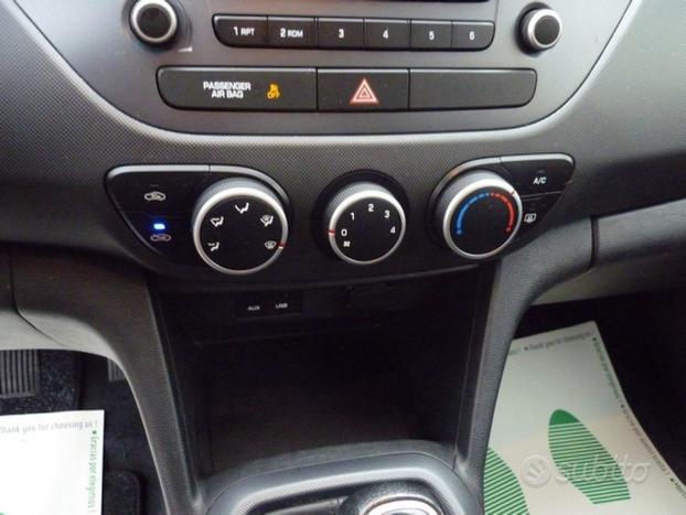 HYUNDAI i10 1.0 MPI Advanced